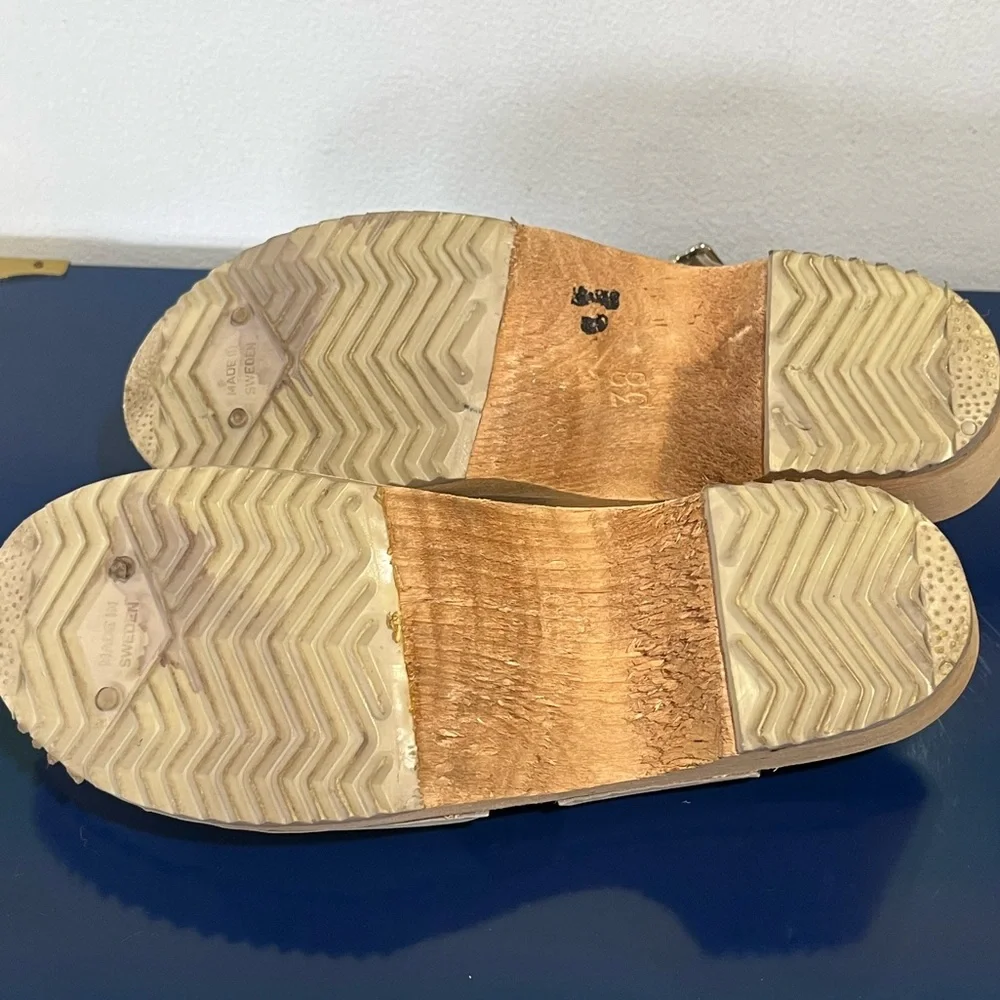 Mia Suede Slingback Clogs Sz 8 EU 38 Mary Janes Buckle Wood Platform Heels Beige - Picture 6 of 9